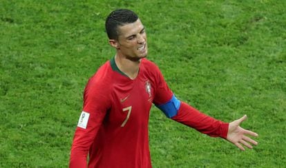 Cristiano Ronaldo marcou um hat-trick contra a Espanha.