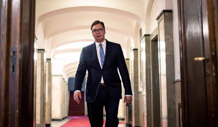 O Presidente da Sérvia, Aleksandar Vucic, na cúpula UE-Balcãs em Sófia (Bulgária).