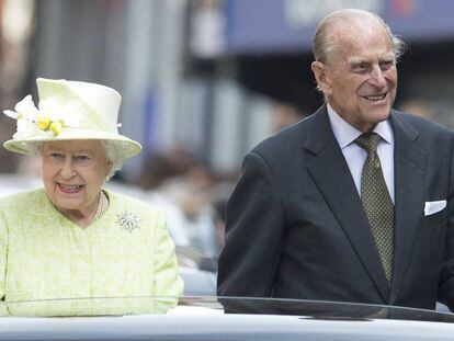 A rainha Elizabeth II e o príncipe Philip durante o penúltimo no aniversário da monarca, em 21 de abril de 2016.