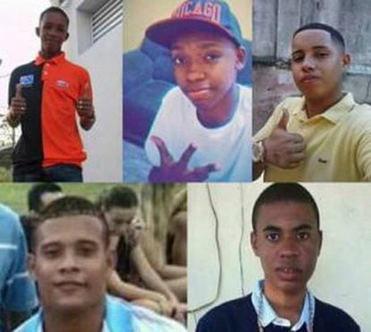 Os cinco jovens assassinados.