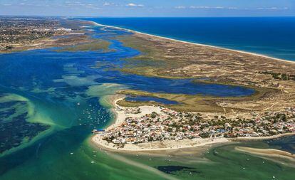 Ilha de Armona, na ria Formosa, a sudeste de Portugal.