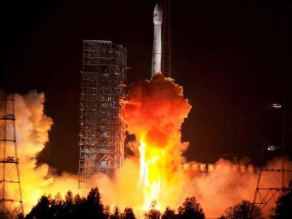 Lançamento do primeiro satélite boliviano em Xichang.