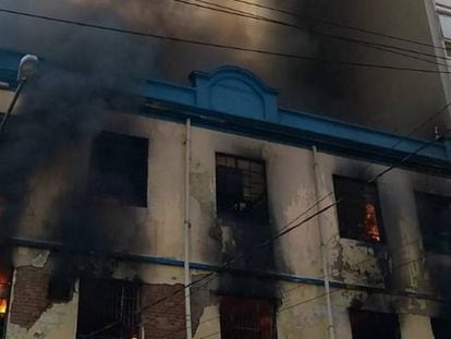 A loja de artigos para festa 'A Gaivota' fica no prédio que pegou fogo