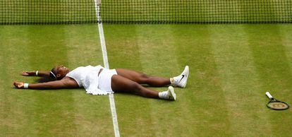 Serena comemora a vitória contra Kerber.