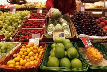 Frutas são uma fonte de antioxidantes, mas o consumo equilibrado é crucial para que os efeitos dessas moléculas sejam positivos.