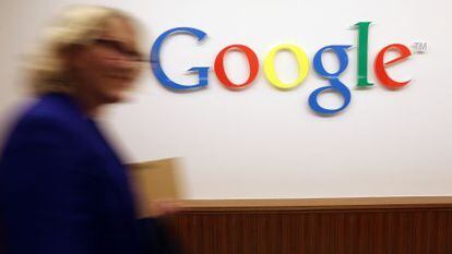O valor das ações do Google caiu 8% ao longo do ano passado.