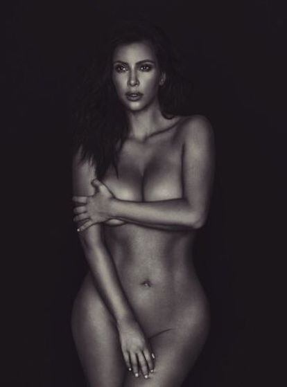 Kim Kardashian voltou a publicar uma foto de seu corpo nu.