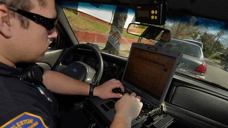O centro contra o crime da polícia de Memphis, onde as informações são analisadas em tempo real.
