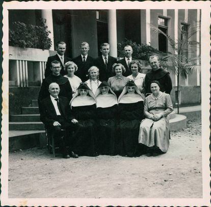 A família de 13 irmãos, cinco deles religiosos.