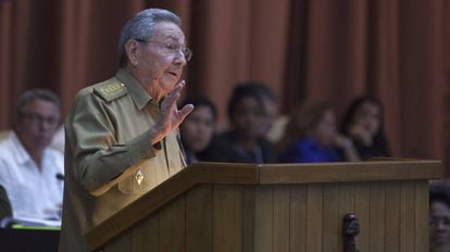 Raúl Castro durante seu pronunciamento parlamentar