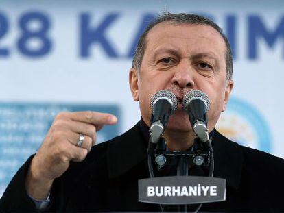 O presidente Erdogan neste sábado em Burhaniye.