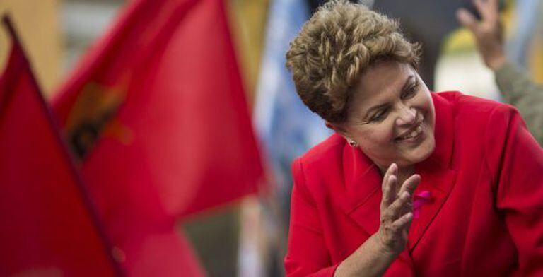 Índice de desemprego e projetos sociais amparam Dilma.