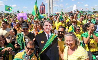 Ato em apoio ao governo de Jair Bolsonaro na Esplanada dos Ministérios, em Brasília.