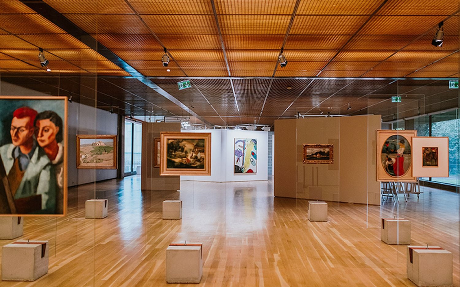 Vista da exposição com a recriação do projeto de Lina Bo Bardi, no Museu Gulbenkian, em Lisboa.