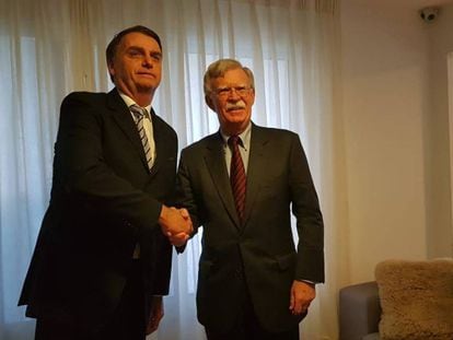Jair Bolsonaro se reúne com assessor de Segurança Nacional dos EUA, John Bolton, antes da posse, em novembro de 2018.