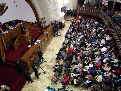Sessão da Assembleia Nacional Constituinte em Caracas (Venezuela).