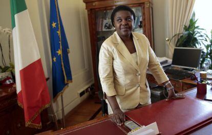 Cécile Kyenge em seu gabinete, em Roma.