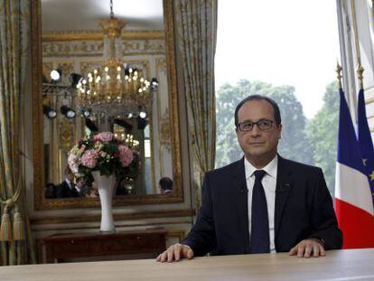 Hollande, depois do discurso de 14 de julho no Champs Elysées.