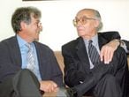 Juan Arias, izda, y José Saramago, en el Círculo de Bellas Artes de Madrid. Arias ha publicado un libro de entrevistas con Saramago. 01/06/1998 foto de EFE