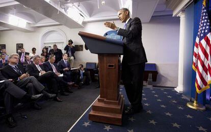 Obama se explica aos jornalistas pelo caso dos veteranos.