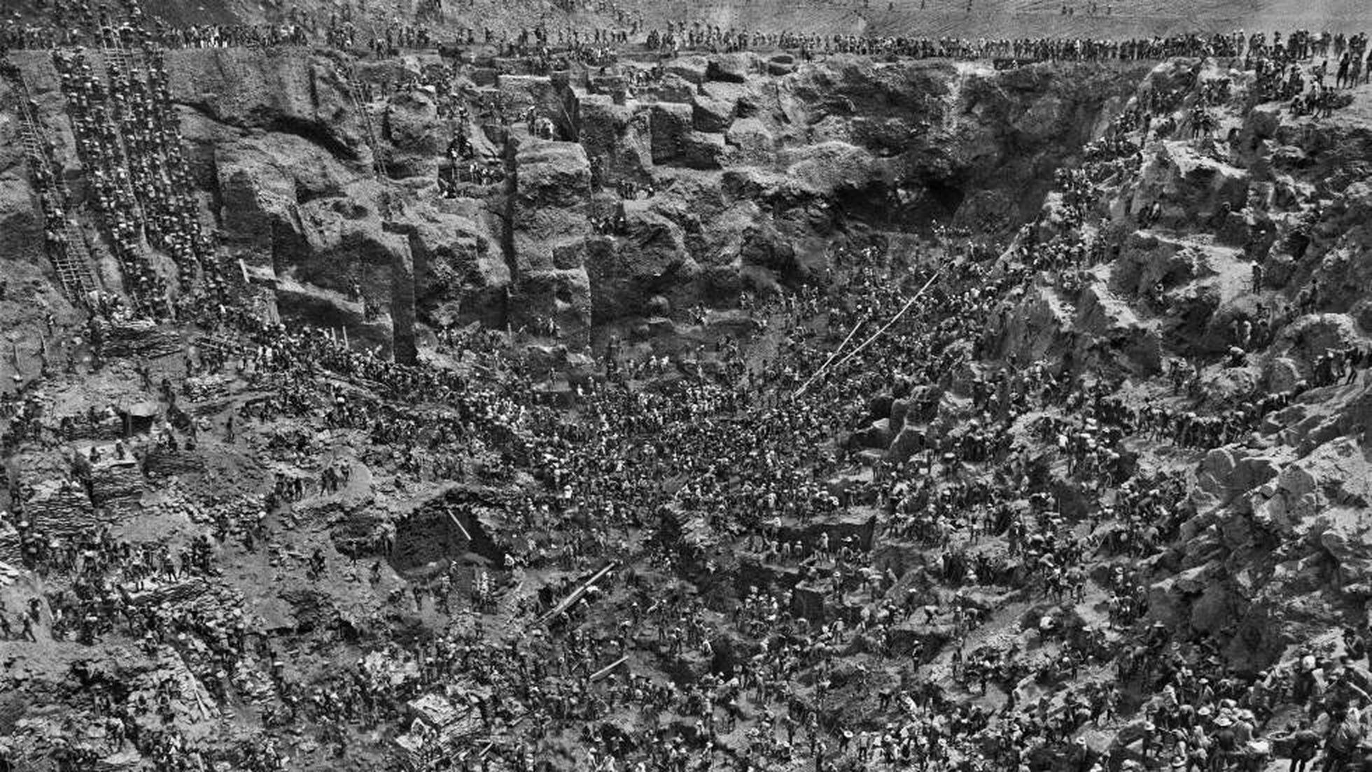 O novo olhar de Sebastião Salgado sobre Serra Pelada | Cultura | EL PAÍS  Brasil