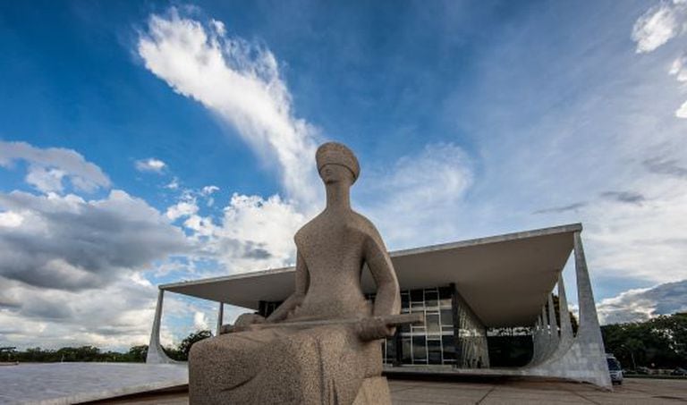 Estátua da Justiça, em frente ao STF.