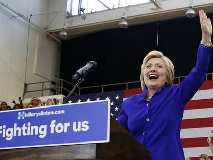 Clinton, em campanha nesta segunda-feira em Compton, Califórnia.