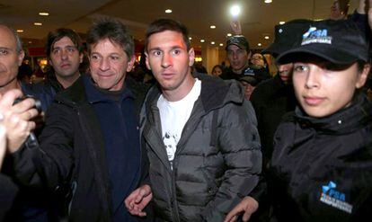 Messi, em sua chegada a Buenos Aires.