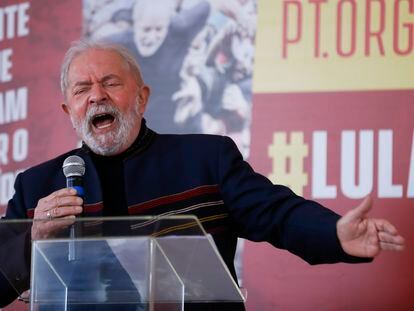 Lula discursa no lançamento do Memorial da Verdade, em São Paulo, em agosto deste ano.