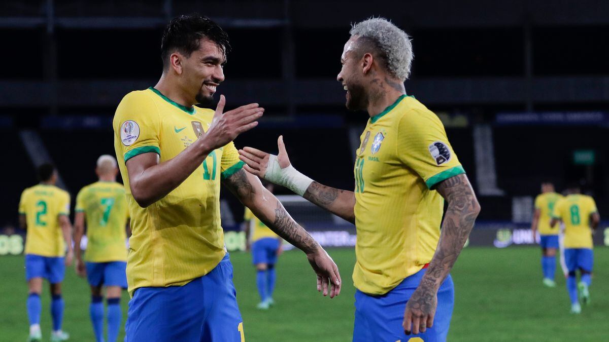 Uruguai 2 x 0 Brasil  Eliminatórias da Copa - América do Sul