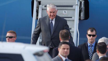 O secretário de Estado dos EUA, Rex Tillerson, ao chegar a Moscou nesta terça-feira