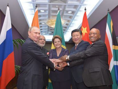 Dilma com os l&iacute;deres dos BRICS, no G20.