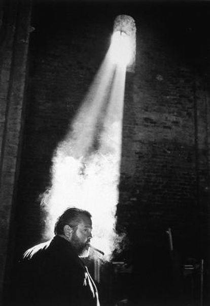 Orson Welles em uma imagem da exposição de fotografias de Magnum 'A paixão pelo cinema', em Lisboa em 2001.