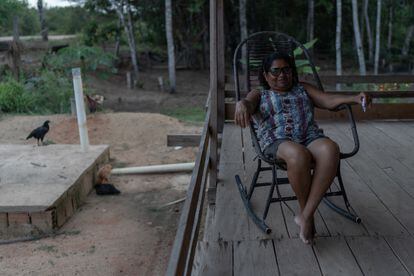 Nilda Castro, a Dona Mocinha, moradora de uma reserva ecológica, a Unidade de Conservação Igapó Açu.