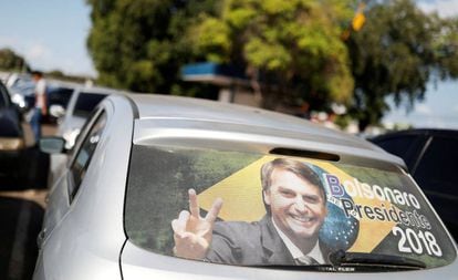 Propaganda para Jair Bolsonaro em carro de Boa Vista, Roraima. O deputado lidera as pesquisas de intenção de voto sem Lula.