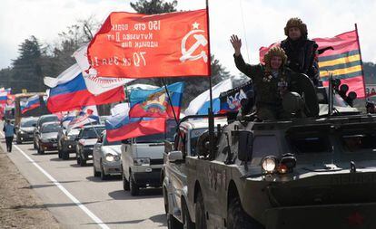 Carreata com bandeiras para comemorar o quinto aniversário da anexação da península da Crimeia pela Rússia, em Sebastopol, em 16 de março.