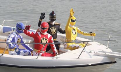 Os personagens da franquia ‘Power Rangers’ chegando a Mumbai como autênticas estrelas em 2007.