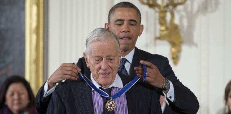 Ben Bradlee recebe a Medalha Presidencial da Liberdade, em 2013.
