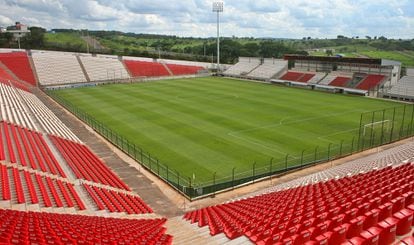 Arena do Jacaré, estádio do Democrata, que exige respaldo aos “clubes invisíveis”.