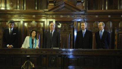 Os cinco integrantes do Corte Suprema da Argentina, em agosto de 2016.