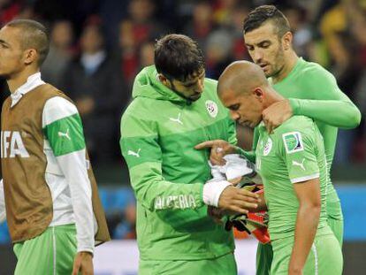 Os jogadores da Argélia depois da derrota para a Alemanha.