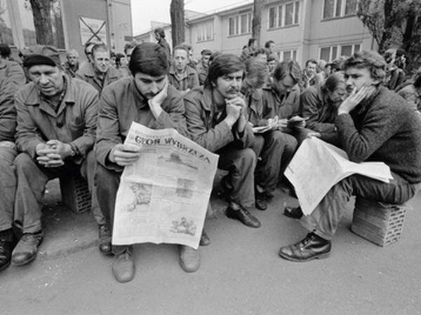 Trabajadores de los astilleros Lenin de Gdansk (Polonia), durante las movilizaciones sindicales de 1980.