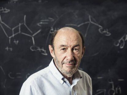 Alfredo Pérez Rubalcaba, na faculdade de Química da Universidade Complutense de Madri, onde dava aulas, em foto de 2016.