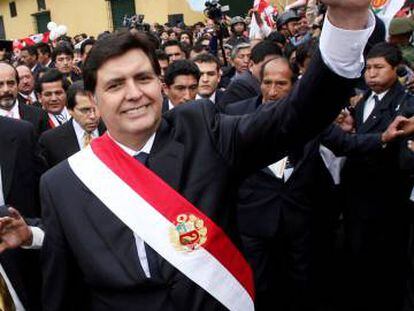 Alan García inicia seu segundo mandato em 2006.