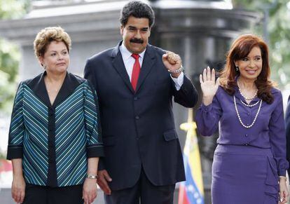 Rousseff, Maduro e Kirchner, nesta terça-feira em Caracas.