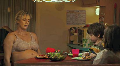 Charlize Theron em ‘Tully’, de Jason Reitman