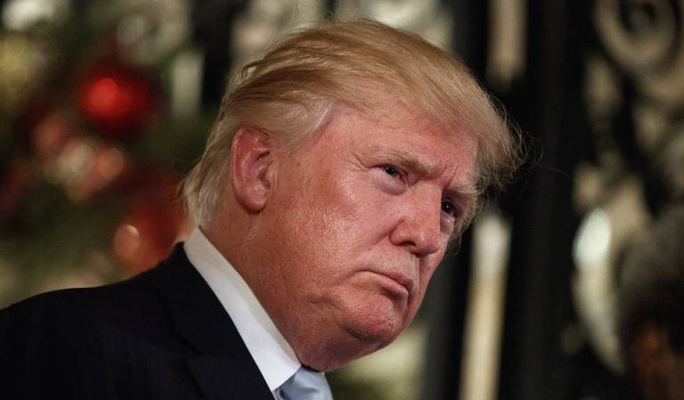 Donald Trump em uma entrevista coletiva na Flórida dia 28 de dezembro.