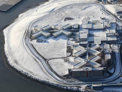 O cárcere de Rikers Island em Nova York nevada