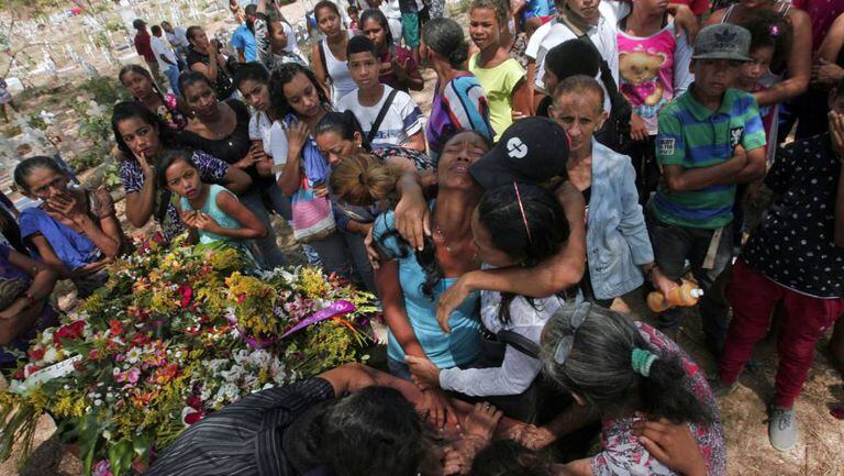 Funeral de uma das vítimas da rebelião de Carabobo.
