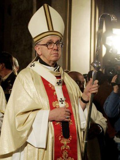 Bergoglio, como arcebispo em Buenos Aires, em 2005.